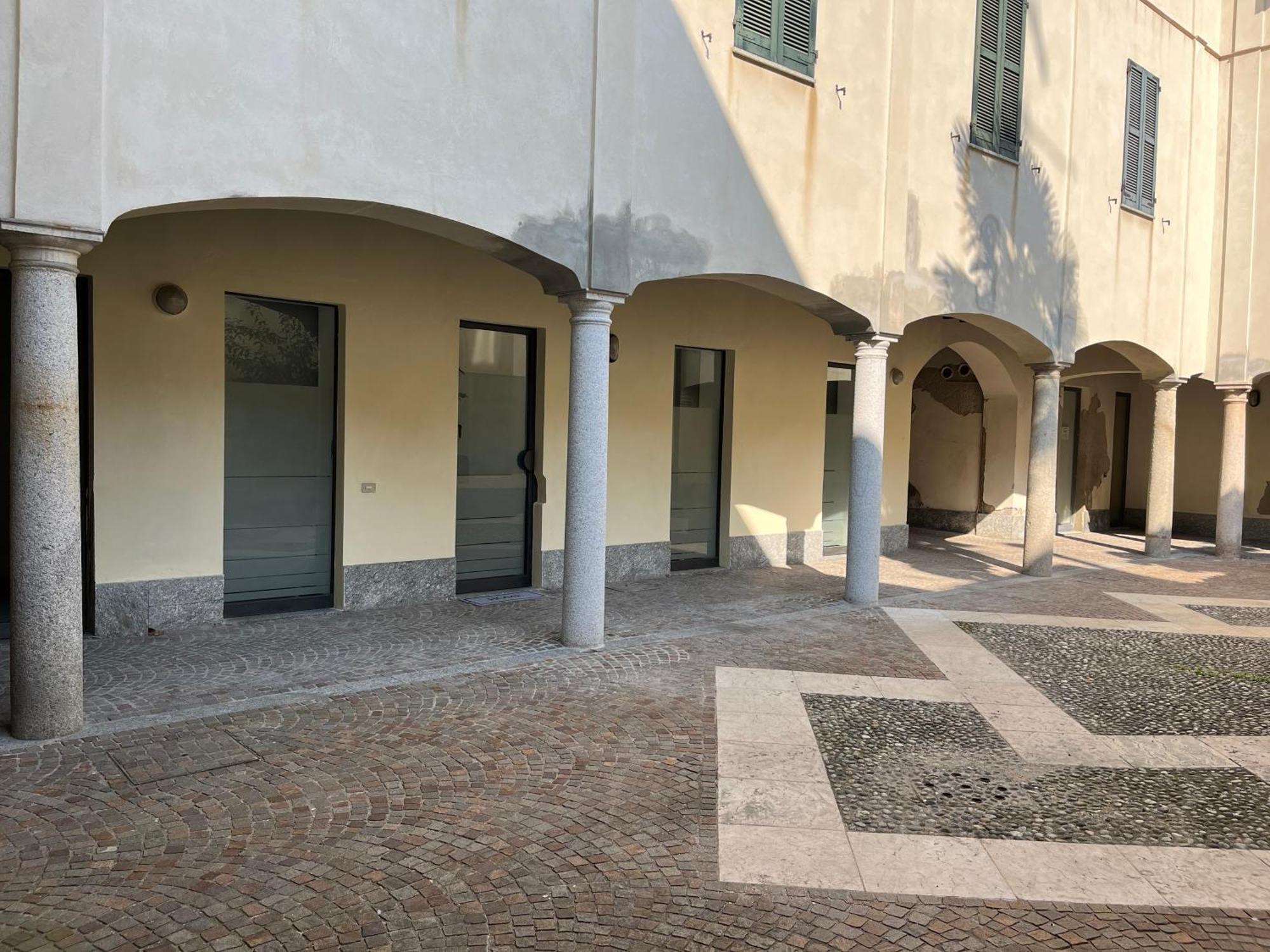 Loft Matteotti - Studio In Centro Бусто-Арсизио Экстерьер фото